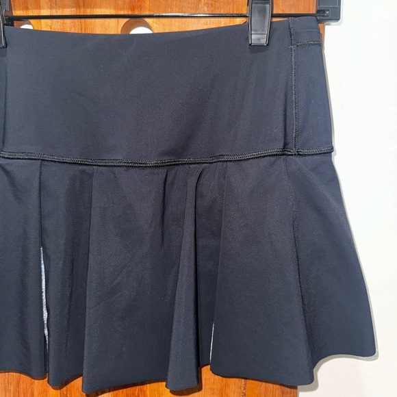 Lululemon Skort in Black - Picture 8 of 13